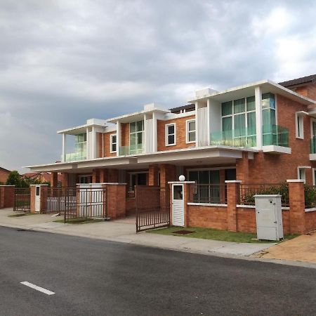 Goodview Vacation Homestay @Kajang Exteriör bild