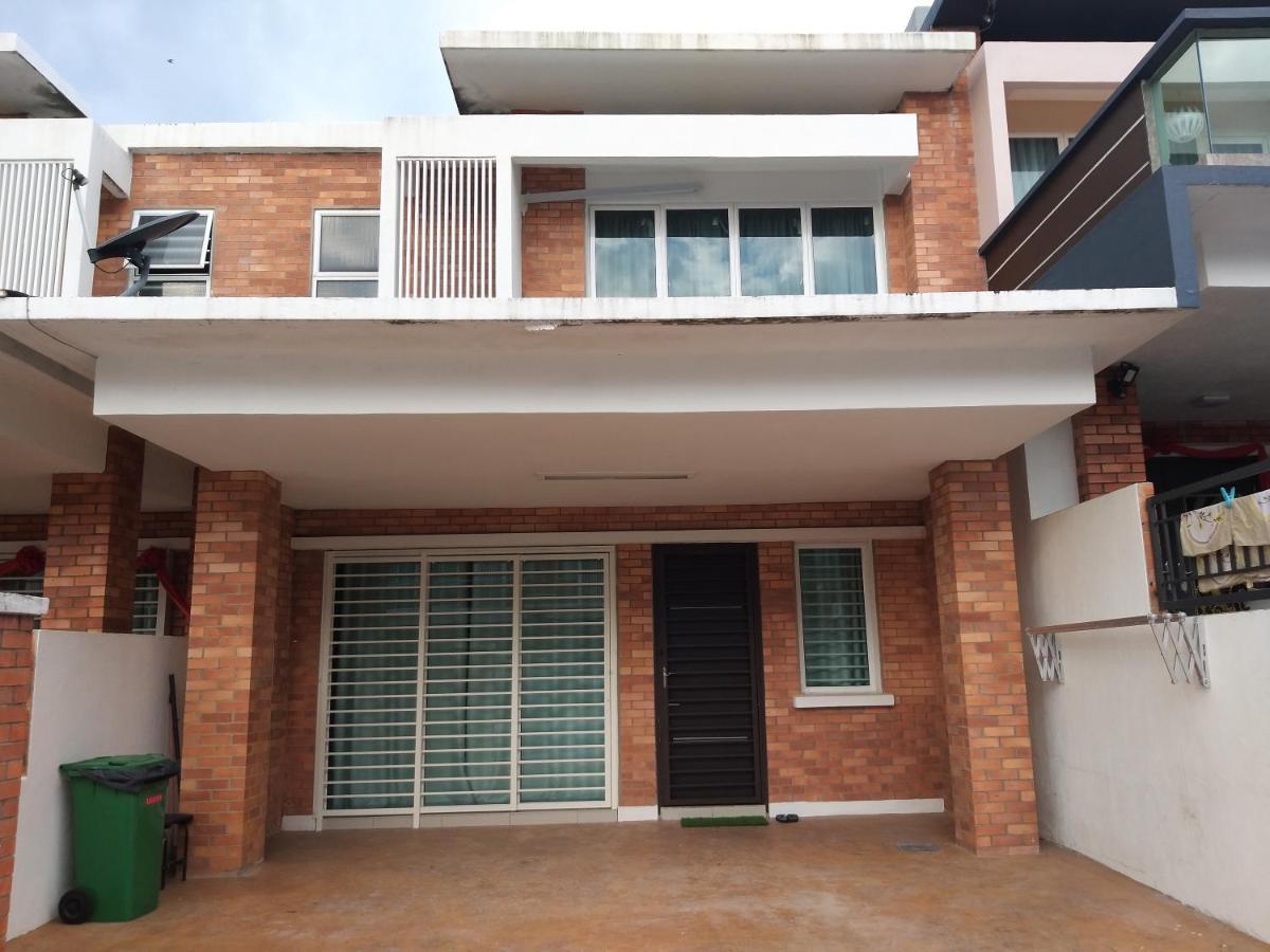 Goodview Vacation Homestay @Kajang Exteriör bild